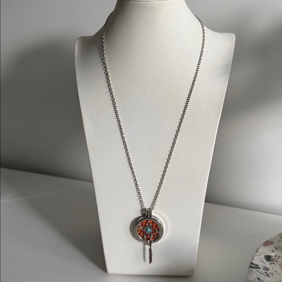 Silver Tone Tree of Life Aromatherapy Pendant Essential Oil Diffuser - Picture 2 of 4